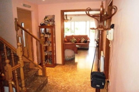 Villa à vendre Martorell, Barcelona, Espagne, 5 chambres, 460 m2 No. 133387 - photo 13