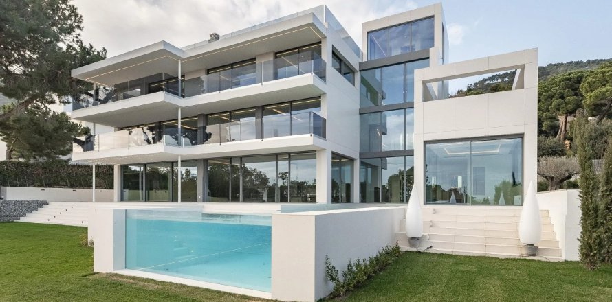 Villa Barcelona, Spanien 6 sovrum, 1216 kvm. Nr. 133386