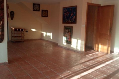 Willa w Benidorm, Alicante, Hiszpania 6 sypialni, 390 mkw. nr 196701 – zdjęcie 6