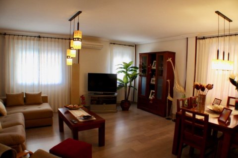 Willa w La Nucia, Alicante, Hiszpania 4 sypialnie, 252 mkw. nr 196704 – zdjęcie 3