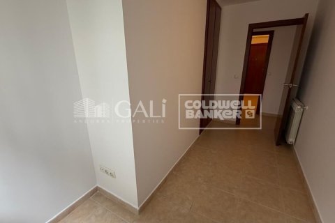 Huoneisto vuokrattavana Principado De Andorra (Ninguna Poblacion Tiene C.P.), Lleida, Espanja, 3 makuuhuonetta, 110 m2 No. 156721 - kuva 12
