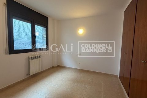 Huoneisto vuokrattavana Principado De Andorra (Ninguna Poblacion Tiene C.P.), Lleida, Espanja, 3 makuuhuonetta, 110 m2 No. 156721 - kuva 10