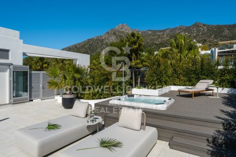 Kaupunkipientalo myytävänä Marbella, Malaga, Espanja, 4 makuuhuonetta, 486 m2 No. 156723 - kuva 3