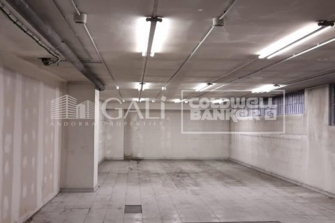 Pysäköinti vuokrattavana Principado De Andorra (Ninguna Poblacion Tiene C.P.), Lleida, Espanja , 121 m2 No. 156720 - kuva 2