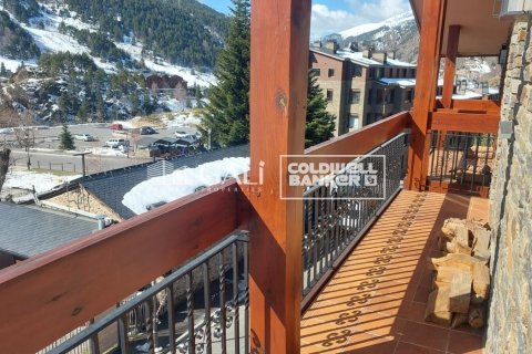 Penthouse w Principado De Andorra (Ninguna Poblacion Tiene C.P.), Lleida, Hiszpania 4 sypialnie, 113 mkw. nr 156722 – zdjęcie 25