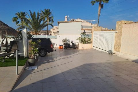 Villa à vendre Ciudad Quesada, Alicante, Espagne, 6 chambres, 210000 m2 No. 139570 - photo 9