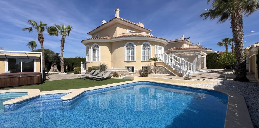 Villa Ciudad Quesada, Alicante, Espagne 5 chambres, 358 m2 No. 139567