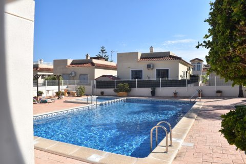 Bungalow till salu Algorfa, Alicante, Spanien 2 sovrum, 79 kvm. Nr. 139569 - foto 26