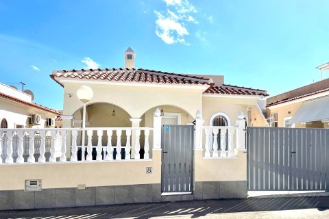 Bungalow till salu Algorfa, Alicante, Spanien 2 sovrum, 79 kvm. Nr. 139569 - foto 2