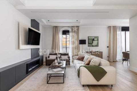 Penthäuser zum Verkauf in Madrid, Spanien 3 Schlafzimmer, 194 m2 Nr. 158427 - Foto 2