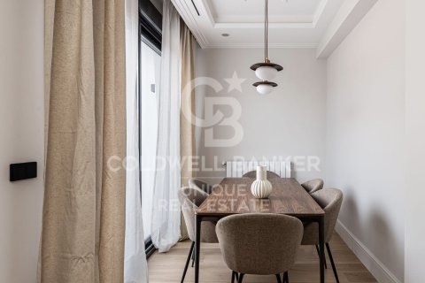 Penthouse w Madrid, Hiszpania 3 sypialnie, 194 mkw. nr 158427 – zdjęcie 3