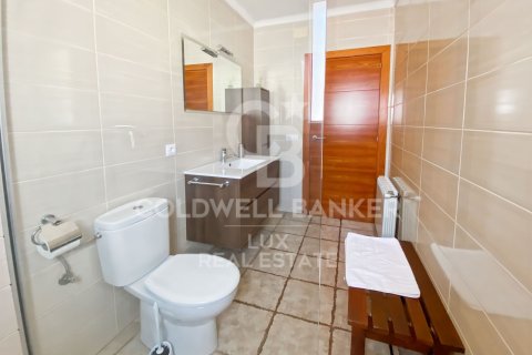 House for sale in L'Escala, Girona, Spain 3 bedrooms, 142 sq.m. No. 158428 - photo 15