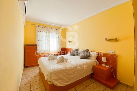 House for sale in L'Escala, Girona, Spain 3 bedrooms, 142 sq.m. No. 158428 - photo 15