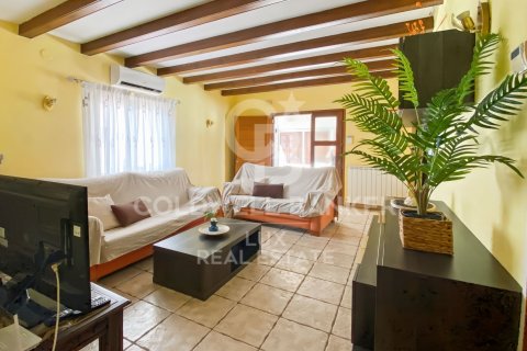 House for sale in L'Escala, Girona, Spain 3 bedrooms, 142 sq.m. No. 158428 - photo 8