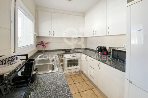 House for sale in L'Escala, Girona, Spain 3 bedrooms, 142 sq.m. No. 158428 - photo 9