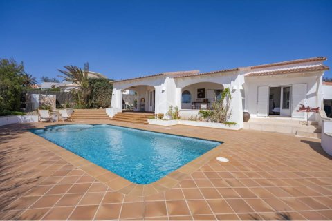 Villa for sale in Sant Lluis, Menorca, Spain 3 bedrooms, 130 sq.m. No. 164855 - photo 5