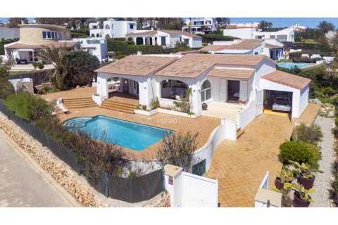 Villa for sale in Sant Lluis, Menorca, Spain 3 bedrooms, 130 sq.m. No. 164855 - photo 4
