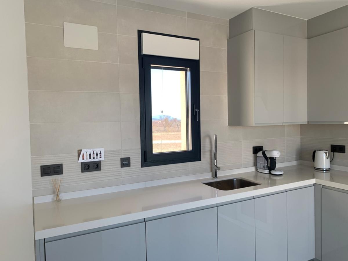 Villa a Pinoso, Alicante, Spagna 5 camere da letto, 222 mq. N° 99828