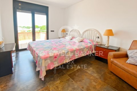 Продажа дома в Л'Эскала, Герона, Испания 4 спальни, 301м2 №158511 - фото 14