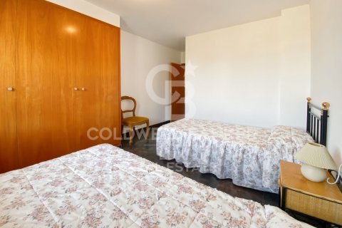 Продажа дома в Л'Эскала, Герона, Испания 4 спальни, 301м2 №158511 - фото 19