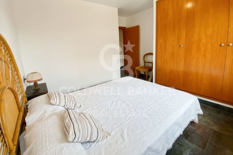Продажа дома в Л'Эскала, Герона, Испания 4 спальни, 301м2 №158511 - фото 22