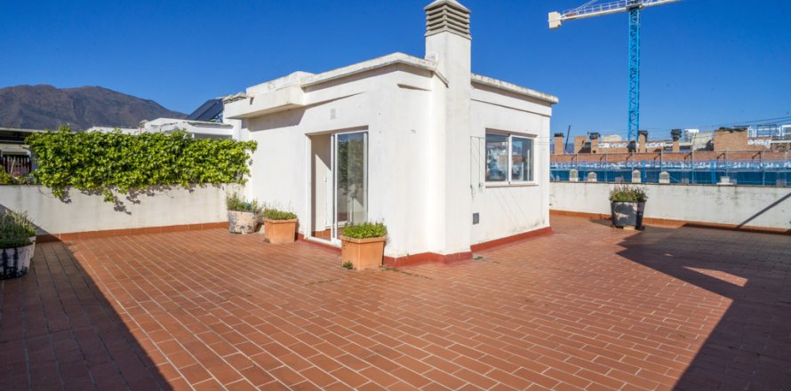 Duplex Estepona, Malaga, Spain 3 bedrooms, 275 sq.m. No. 107555