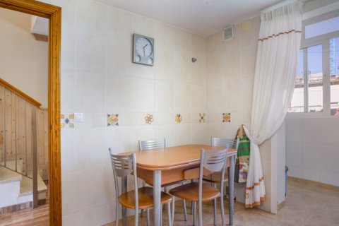 Duplex for sale Estepona, Malaga, Spain 3 bedrooms, 275 sq.m. No. 107555 - photo 25