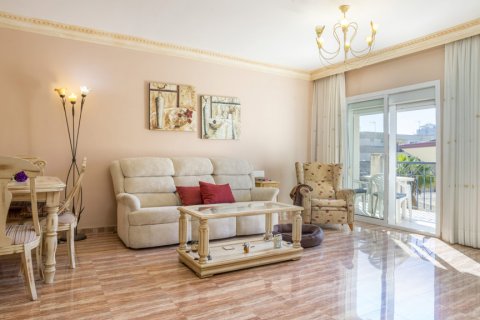 Duplex for sale Estepona, Malaga, Spain 3 bedrooms, 275 sq.m. No. 107555 - photo 6