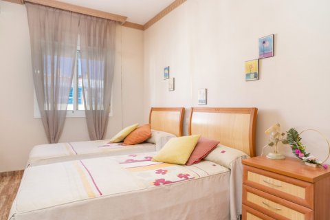 Duplex for sale Estepona, Malaga, Spain 3 bedrooms, 275 sq.m. No. 107555 - photo 13