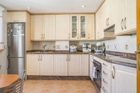 Duplex for sale Estepona, Malaga, Spain 3 bedrooms, 275 sq.m. No. 107555 - photo 22