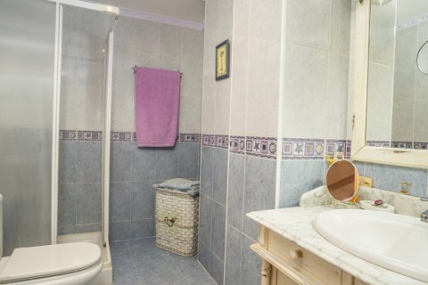 Duplex for sale Estepona, Malaga, Spain 3 bedrooms, 275 sq.m. No. 107555 - photo 28