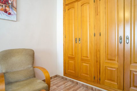 Duplex for sale Estepona, Malaga, Spain 3 bedrooms, 275 sq.m. No. 107555 - photo 18