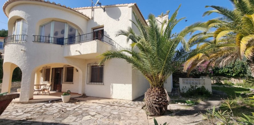 Villa Calpe, Alicante, Spagna 4 camere da letto, 229 mq. N° 106997