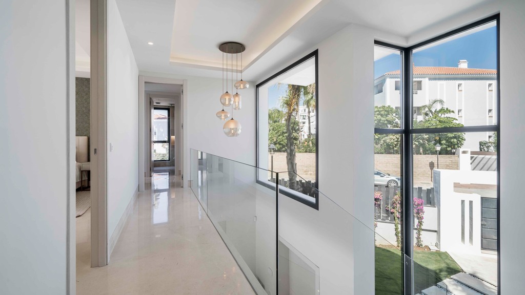 Villa à Malaga, Espagne 4 chambres, 540 m2 No. 106996