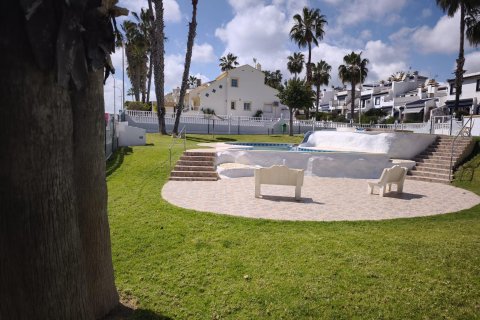 Bungalow till salu i Villamartin, Alicante, Spanien 2 sovrum, 64 kvm. Nr. 189274 - foto 17