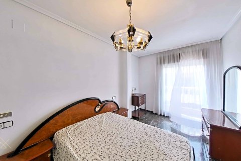 Huoneisto myytävänä Pilar de la Horadada, Alicante, Espanja, 4 makuuhuonetta, 159 m2 No. 189275 - kuva 25