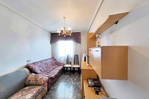 Huoneisto myytävänä Pilar de la Horadada, Alicante, Espanja, 4 makuuhuonetta, 159 m2 No. 189275 - kuva 22
