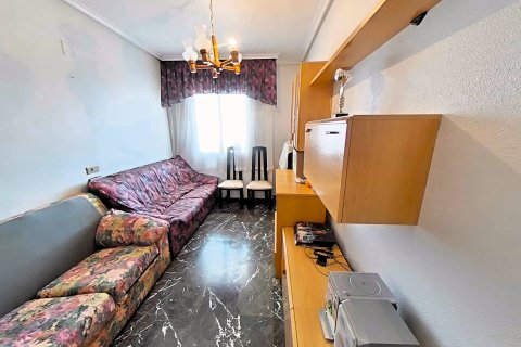 Huoneisto myytävänä Pilar de la Horadada, Alicante, Espanja, 4 makuuhuonetta, 159 m2 No. 189275 - kuva 23