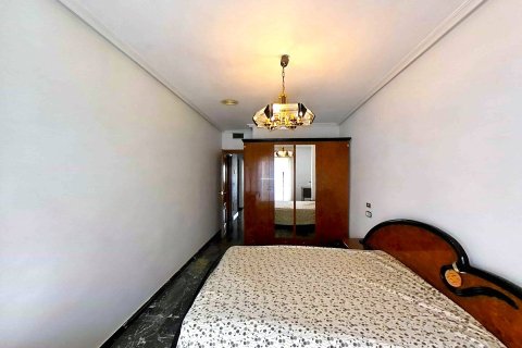 Huoneisto myytävänä Pilar de la Horadada, Alicante, Espanja, 4 makuuhuonetta, 159 m2 No. 189275 - kuva 29