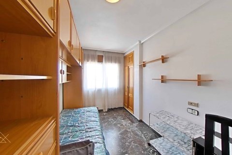 Huoneisto myytävänä Pilar de la Horadada, Alicante, Espanja, 4 makuuhuonetta, 159 m2 No. 189275 - kuva 18