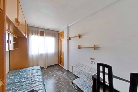 Huoneisto myytävänä Pilar de la Horadada, Alicante, Espanja, 4 makuuhuonetta, 159 m2 No. 189275 - kuva 16