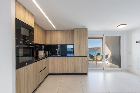 Huoneisto myytävänä Punta Prima, Alicante, Espanja, 2 makuuhuonetta, 122 m2 No. 148334 - kuva 16