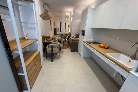 Lokal usługowy w Valencia, Hiszpania 1 sypialnia, 197 mkw. nr 177483