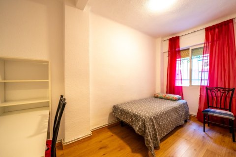 Działka w Alcorcon, Madrid, Hiszpania 3 sypialnie, 61 mkw. nr 177487 – zdjęcie 11