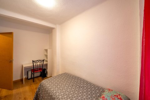 Działka w Alcorcon, Madrid, Hiszpania 3 sypialnie, 61 mkw. nr 177487 – zdjęcie 13