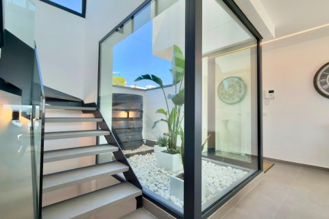 Huvila myytävänä Finestrat, Alicante, Espanja, 3 makuuhuonetta, 462.62 m2 No. 165968 - kuva 15