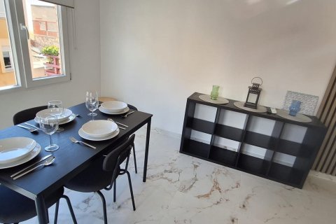 Huoneisto myytävänä Torrevieja, Alicante, Espanja, 1 makuuhuone, 64 m2 No. 165963 - kuva 5