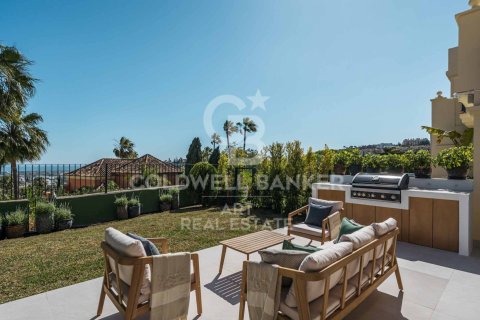 Kaupunkipientalo myytävänä Benahavis, Malaga, Espanja, 3 makuuhuonetta, 212 m2 No. 158656 - kuva 7