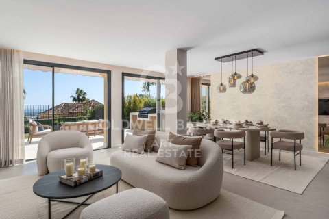 Kaupunkipientalo myytävänä Benahavis, Malaga, Espanja, 3 makuuhuonetta, 212 m2 No. 158656 - kuva 3