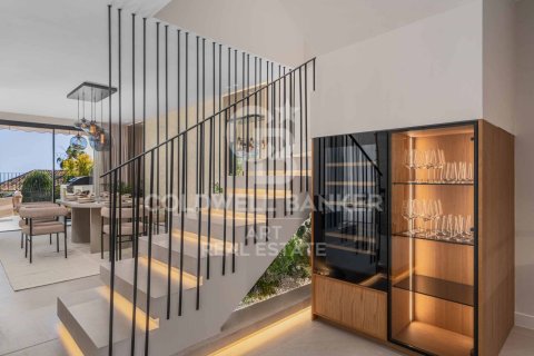 Kaupunkipientalo myytävänä Benahavis, Malaga, Espanja, 3 makuuhuonetta, 212 m2 No. 158656 - kuva 8